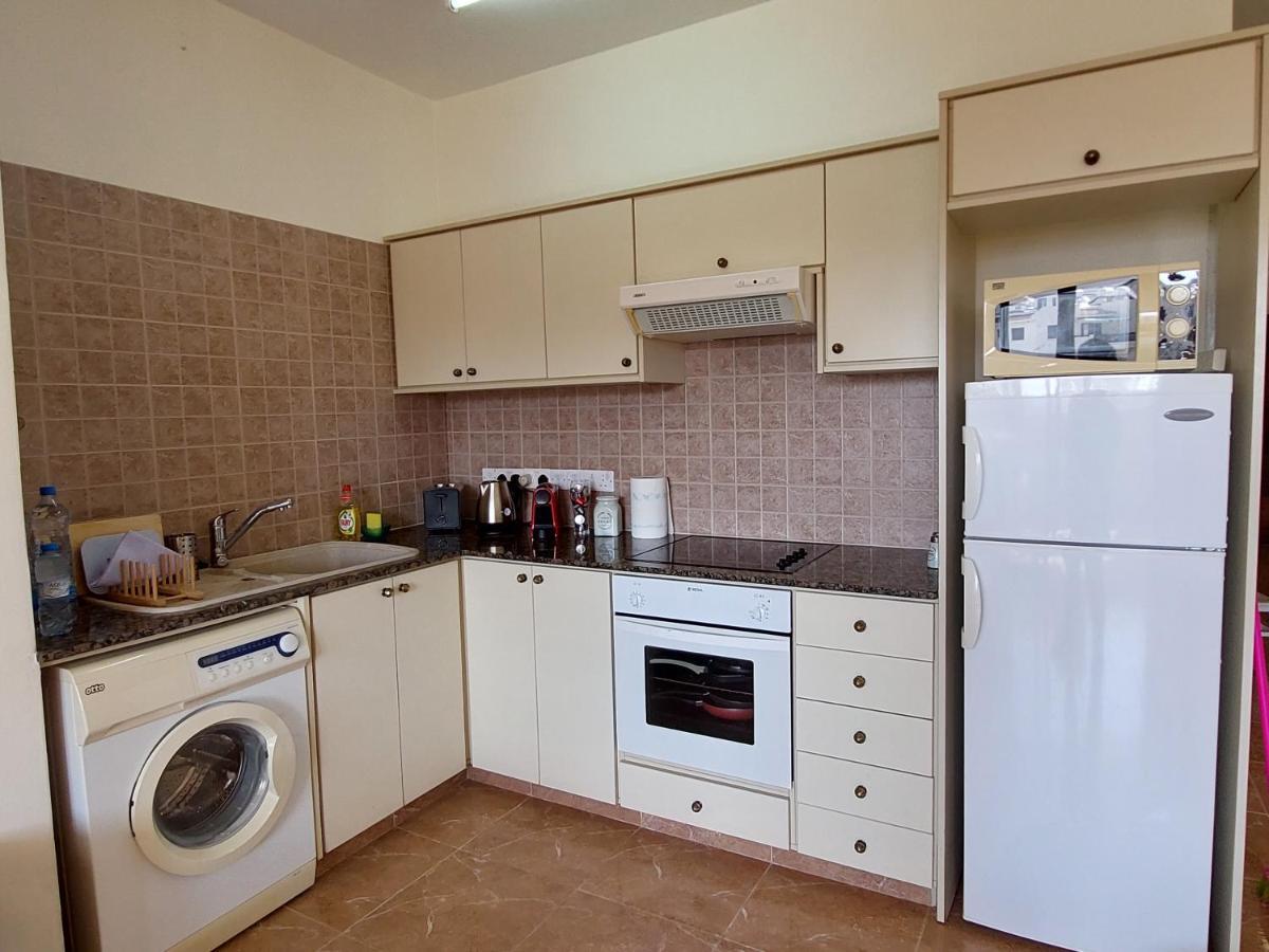 Queens Gardens By The Sea, Pool And Mall Appartement *